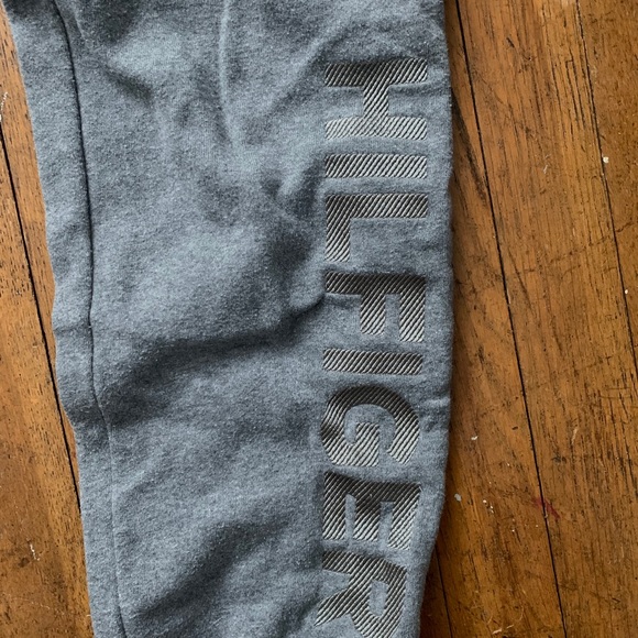TOMMY HILFIGER JOGGERS - Picture 2 of 3
